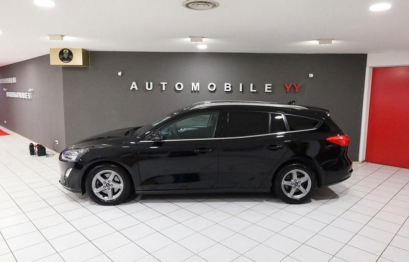 Gebraucht Ford Focus Cool & Connect 150 PS (110 kW) 2020 Schwarz Kombi
