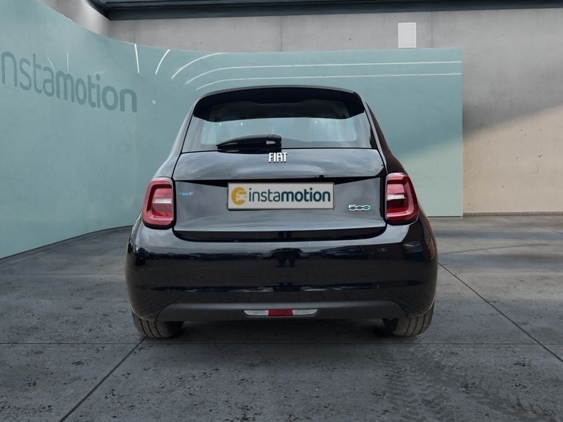 Gebraucht Fiat 500e Icon 86 kW (118 PS) 2022 Schwarz Limousine