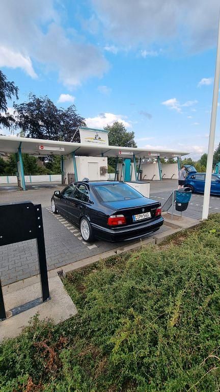 Second-hand BMW 540 Performance 286 CP (210 kW) 2000 Negru Berlinǎ