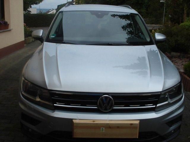 Silber Gebraucht 2020 VW Tiguan Comfortline SUV | 23.200 € (Guter Preis) - Bild 1/4