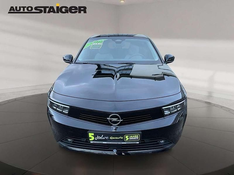 Gebraucht Opel Astra Elegance 131 PS (96 kW) 2023 Diamantschwarz Limousine