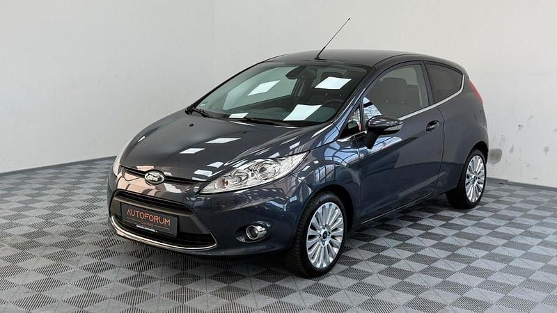 Gebraucht Ford Fiesta Titanium 97 PS (71 kW) 2009 Grau Kleinwagen