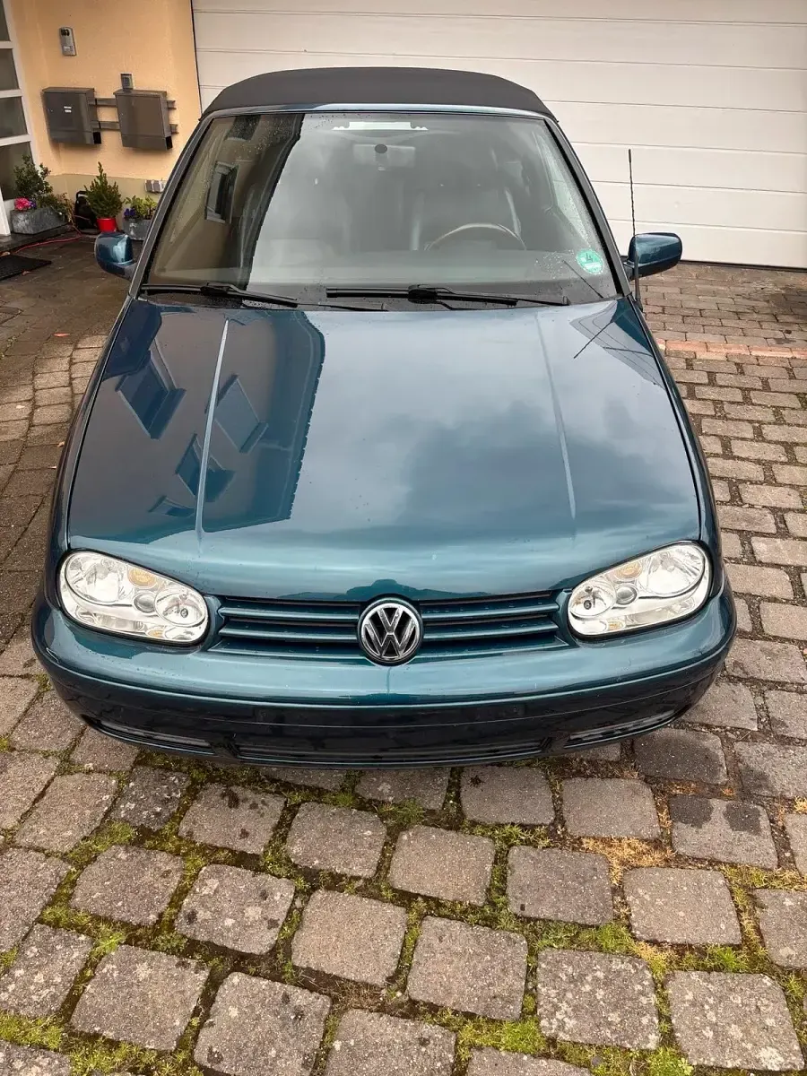Używany VW Golf Classicline 115 KM (84 kW) 2002 Andere farben Kabriolet
