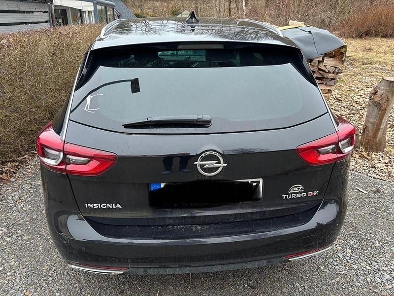 Gebraucht Opel Insignia Innovation 209 PS (153 kW) 2017 Schwarz Limousine