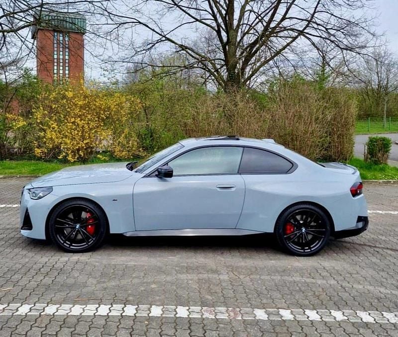 Grau Gebraucht 2023 BMW M240 M Performance Coupé | 43.900 € (Guter Preis) - Bild 1/4