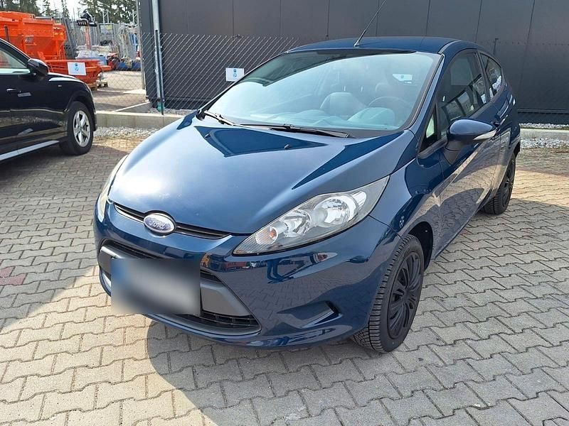 Gebraucht Ford Fiesta Ambiente 60 PS (44 kW) 2009 Blau Kleinwagen