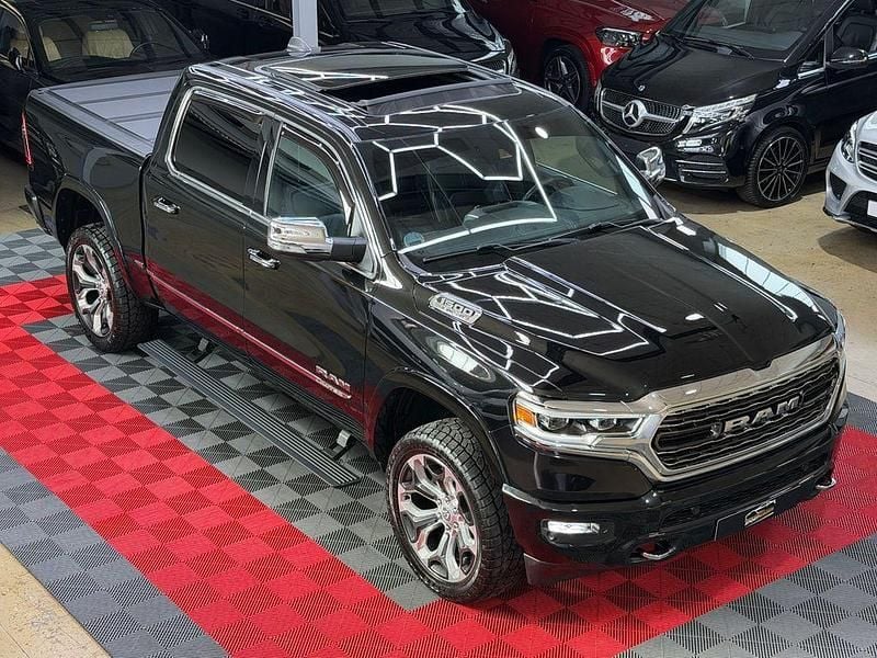 Schwarz Gebraucht 2022 Dodge Ram Limited Abholung | 72.895 € (Etwas zu teuer) - Bild 1/4