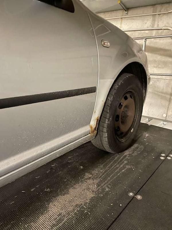 Gebraucht VW Golf IV 75 PS (55 kW) 2000 Silber Kleinwagen