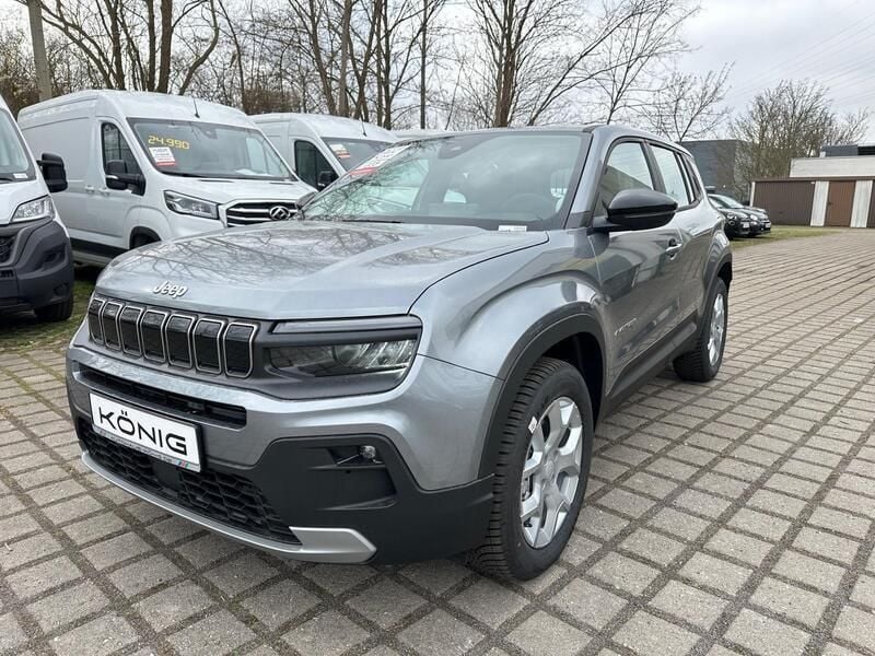 Grau Gebraucht 2025 Jeep Avenger Altitude SUV | 26.759 € - Bild 1/4
