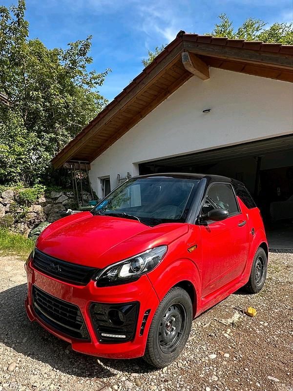 Rot Gebraucht 2021 Aixam Microcar Sport Kleinwagen | 12.500 € - Bild 1/4