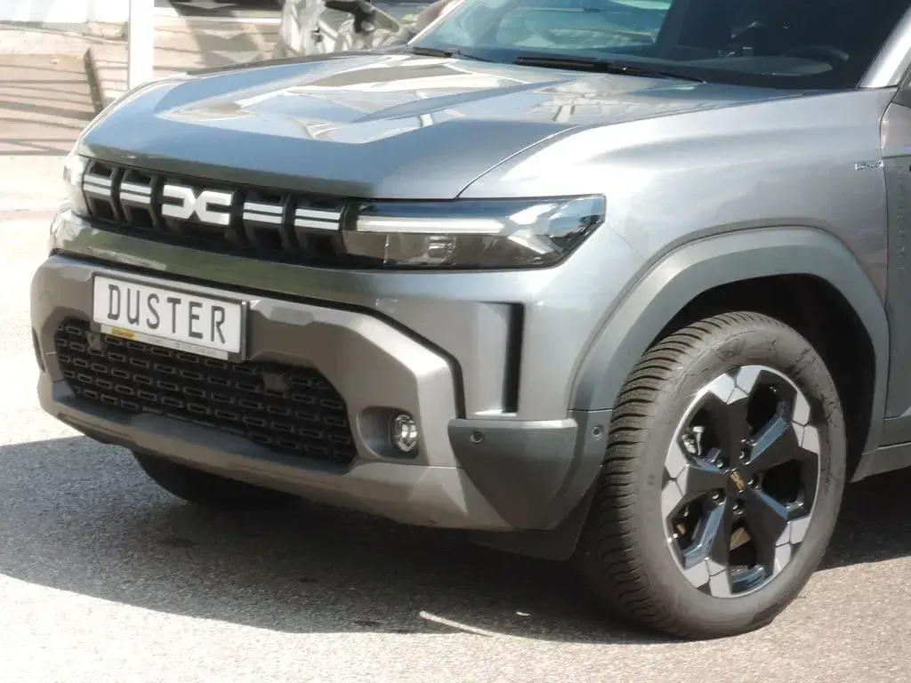 Gebraucht Dacia Duster Extreme 141 PS (103 kW) 2025 Grau SUV