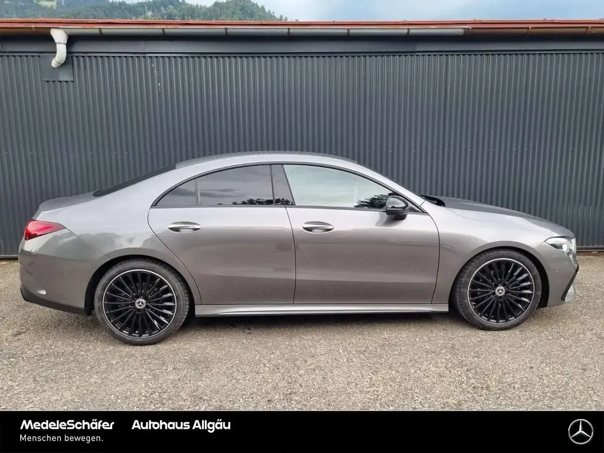 Gebraucht Mercedes CLA180 AMG 136 PS (100 kW) 2024 Lack mountaingrau Coupé