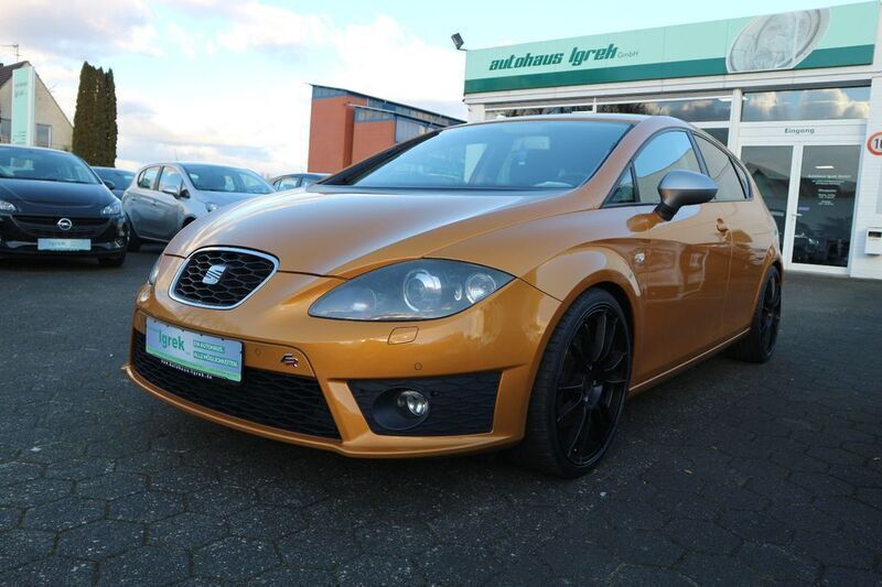 Gelb Gebraucht 2012 Seat Leon FR Limousine | 8.990 € (Etwas zu teuer) - Bild 1/4