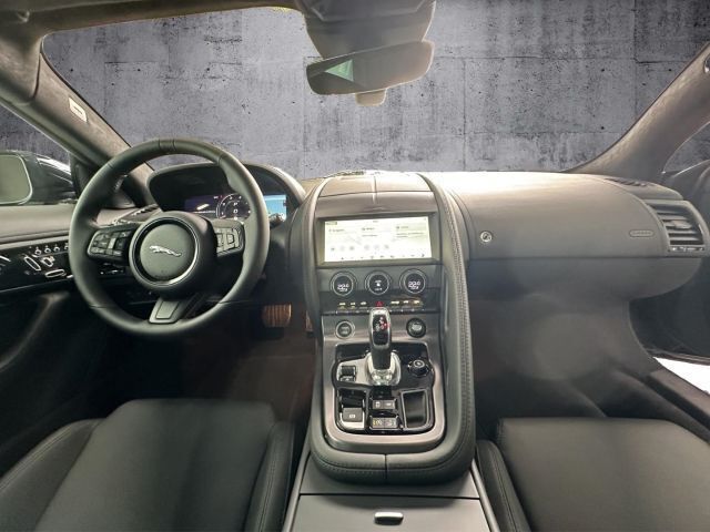 Gebraucht Jaguar F-Type R-Dynamic 450 PS (330 kW) 2024 Santorini black (schwarz) Coupé