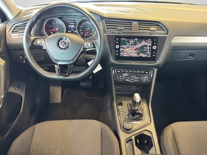 Gebraucht VW Tiguan Allspace Comfortline 190 PS (139 kW) 2019 Deep black perleffekt (metallic) SUV