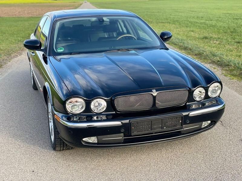 Schwarz Gebraucht 2004 Jaguar XJ6 Limousine | 11.999 € (Teuer) - Bild 1/4
