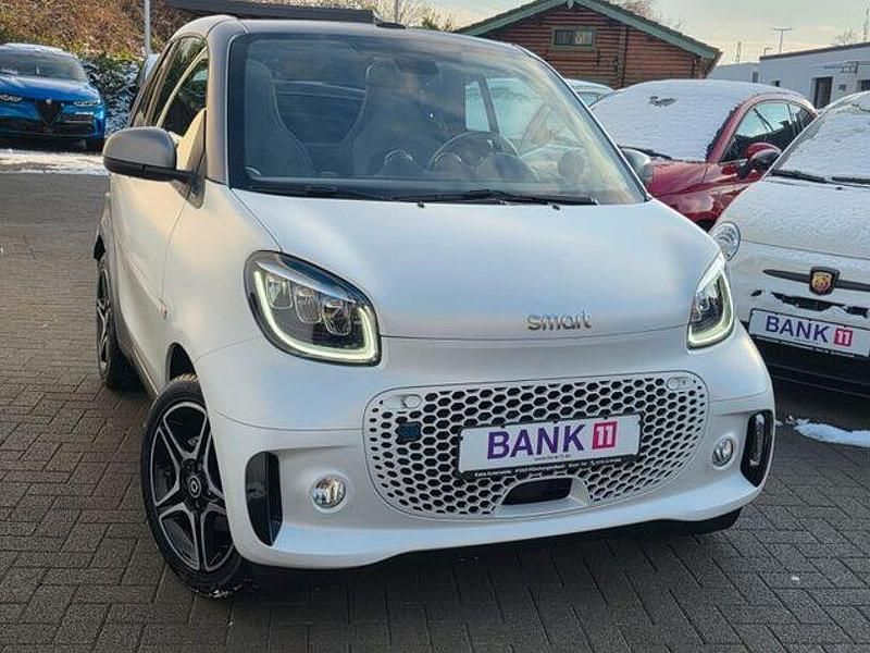 Gebraucht Smart ForTwo Electric Drive 60 kW (82 PS) 2023 Weiß Cabrio