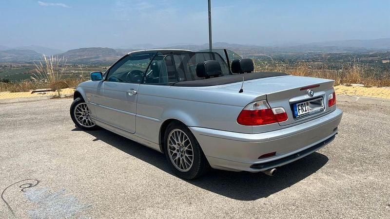 Gebraucht BMW 318 143 PS (105 kW) 2002 Silber Cabrio