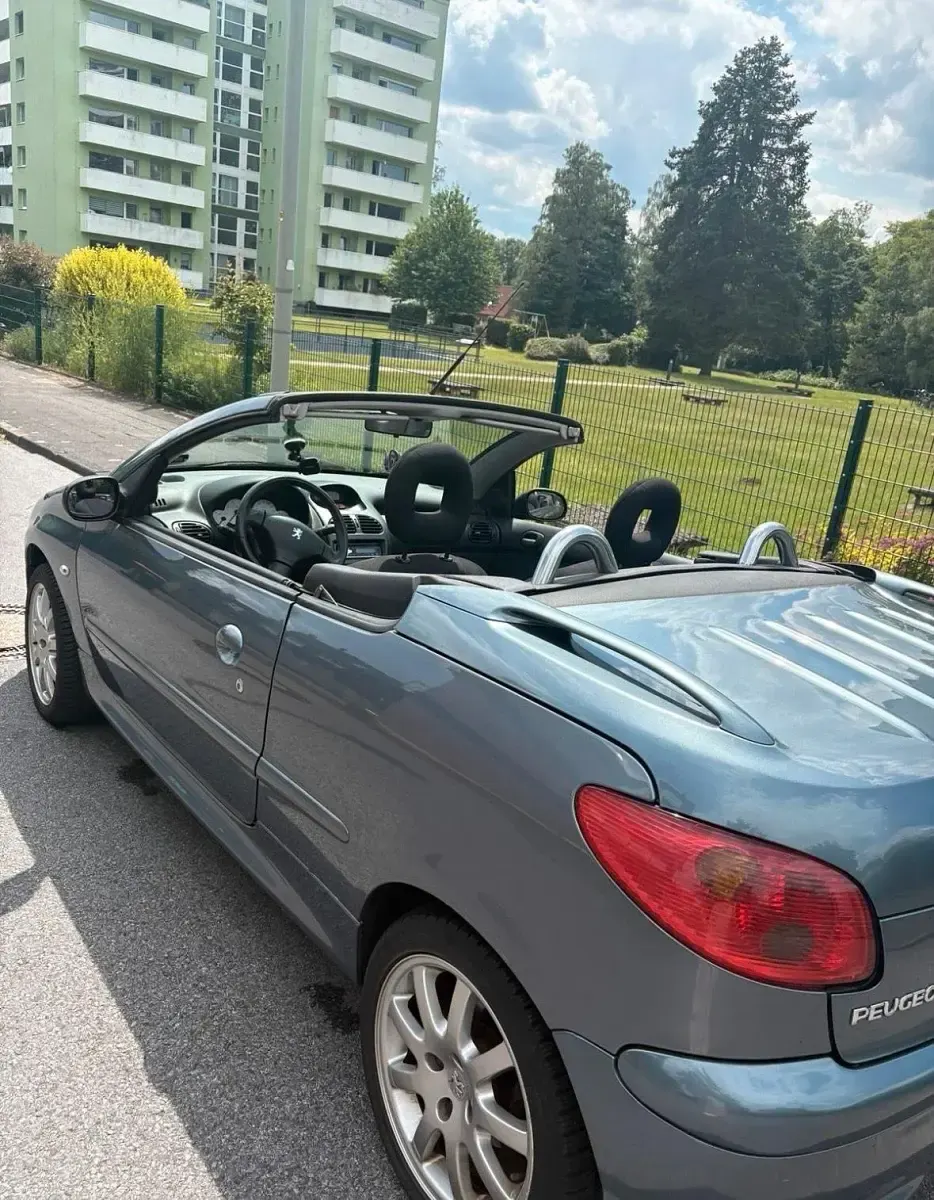 Gebraucht Peugeot 206 CC 109 PS (80 kW) 2006 Grau Cabrio