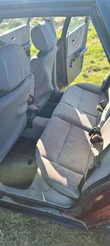 Rot Gebraucht 1990 Audi 80 Limousine | 1.050 € - Bild 1/4