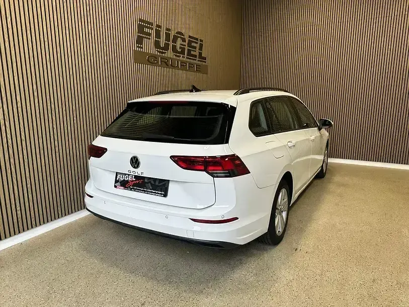 Gebraucht VW Golf VII Life 116 PS (85 kW) 2021 Weiß Kleinwagen