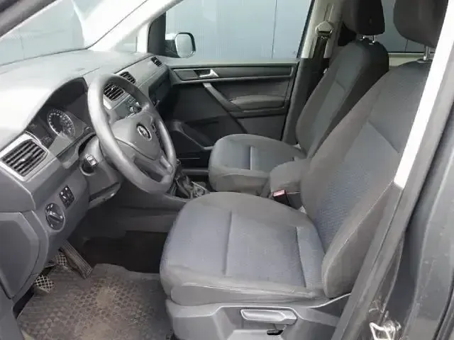 Second-hand VW Caddy Trendline 84 CP (61 kW) 2016 Gri Monovolum