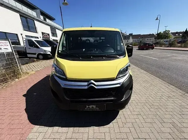 Gebraucht Citroën Jumper 165 PS (121 kW) 2021 Farbe gelb carioca/farbe flott Van / Kleinbus