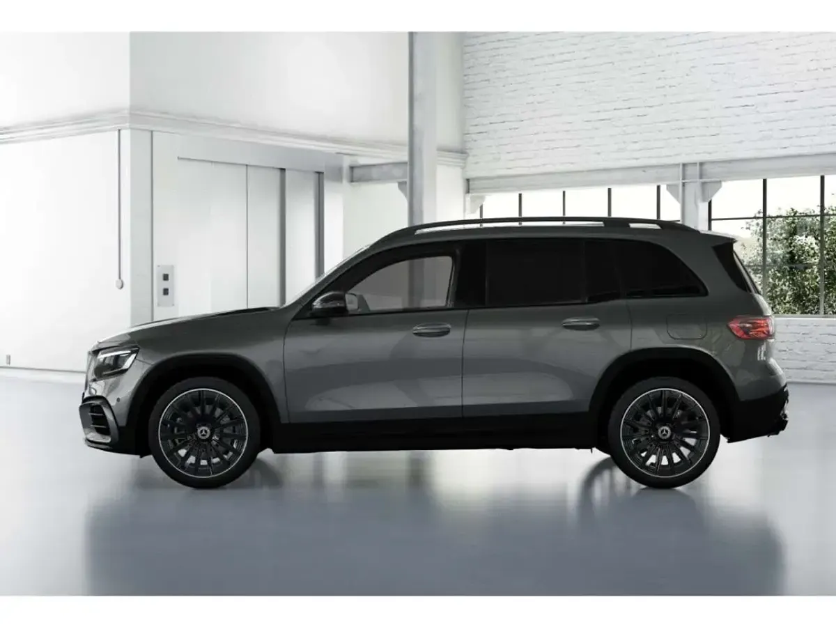 Gebraucht Mercedes GLB180 AMG 136 PS (100 kW) 2026 Grau metalliclack mountaingrau SUV
