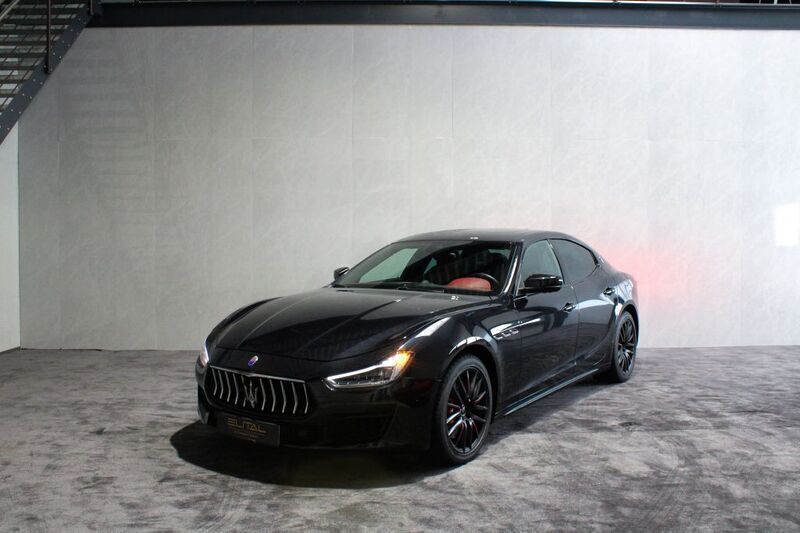 Blau Gebraucht 2019 Maserati Ghibli Coupé | 39.990 € (Fairer Preis) - Bild 1/4
