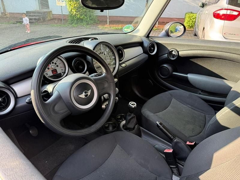 Gebraucht Mini ONE 75 PS (55 kW) 2009 Rot Kleinwagen