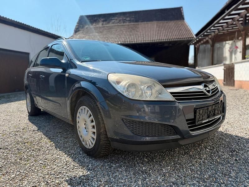 Gebraucht Opel Astra Edition 105 PS (77 kW) 2007 Grau Kombi