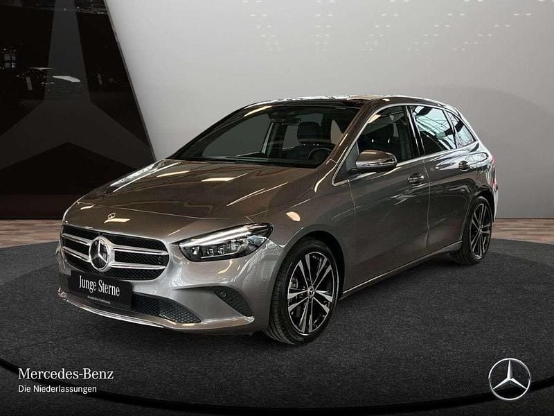 Gebraucht Mercedes B250 Progressive 224 PS (164 kW) 2020 Grau Van / Kleinbus