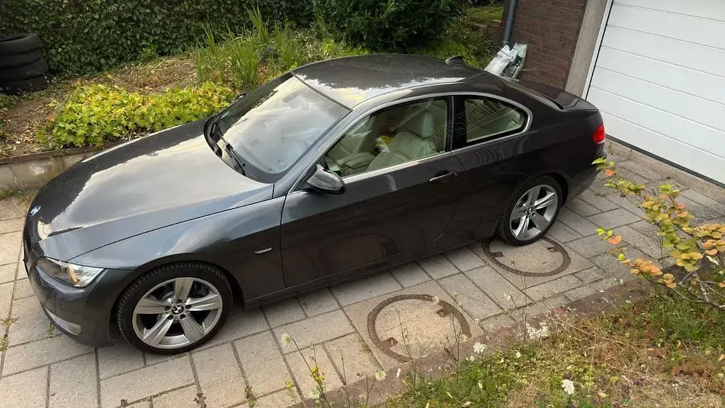 Gebraucht BMW 325 Performance 218 PS (160 kW) 2006 Grau Coupé
