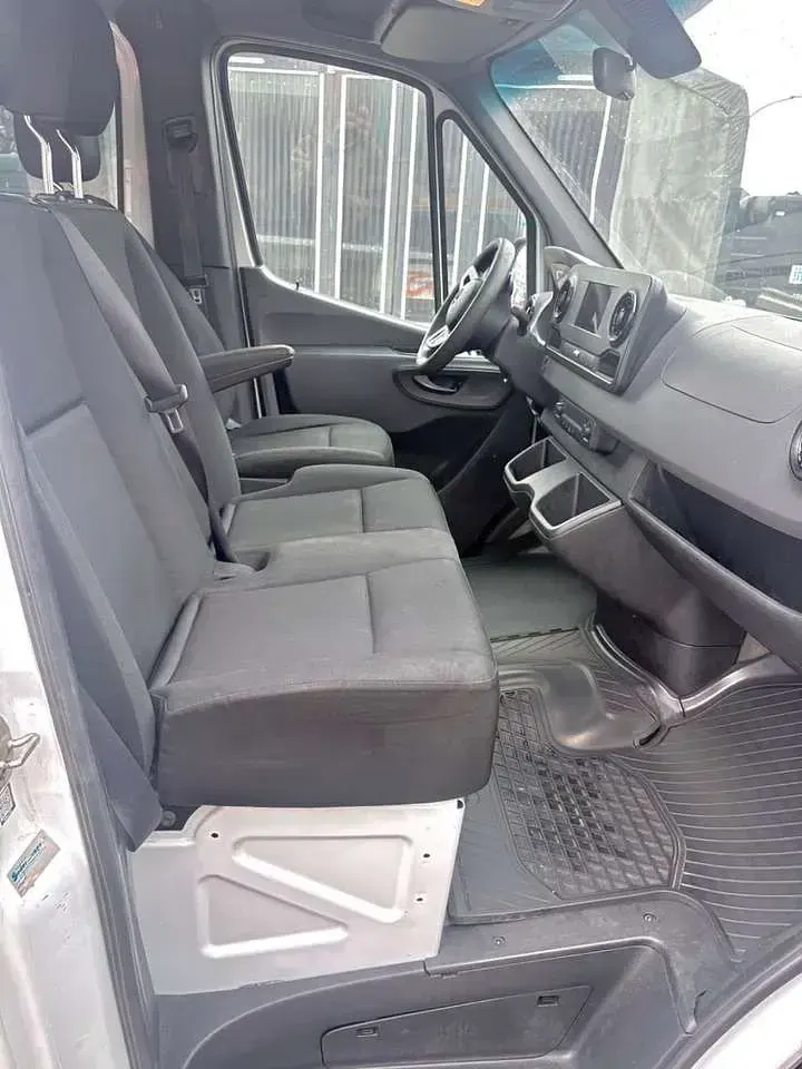 Gebraucht Mercedes Sprinter 143 PS (105 kW) 2020 Arktikweiss Van