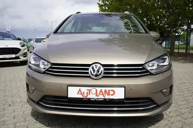 Gebraucht VW Golf Sportsvan 125 PS (91 kW) 2018 Gold Van / Kleinbus