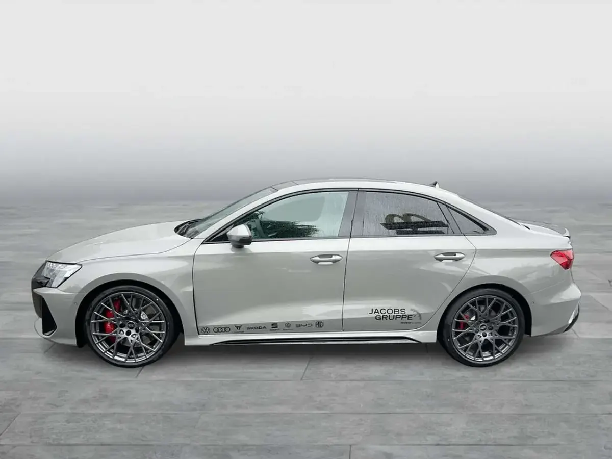 Gebraucht Audi RS3 Sport 400 PS (294 kW) 2026 Andere Limousine
