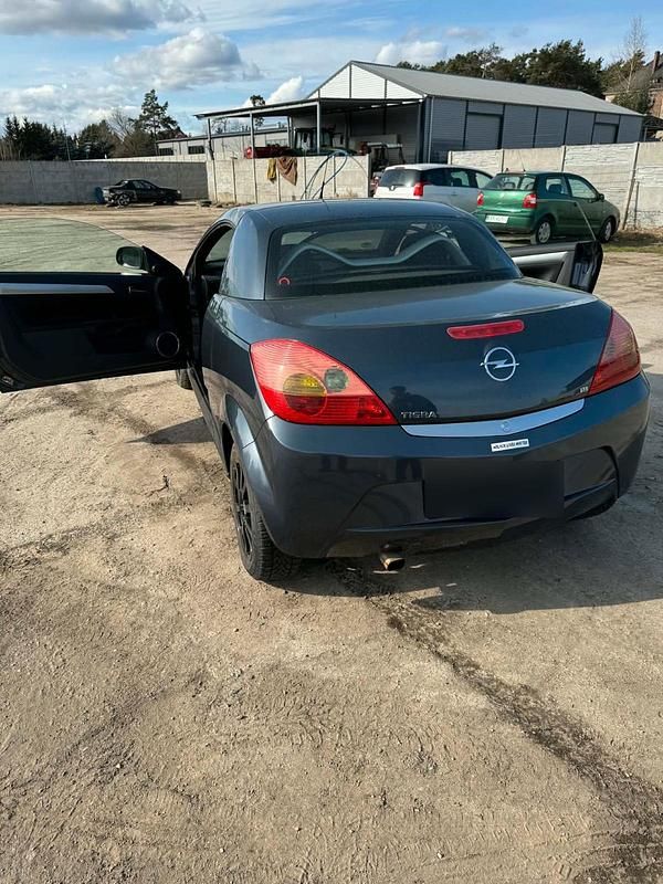 Gebraucht Opel Tigra 125 PS (91 kW) 2007 Blau Cabrio