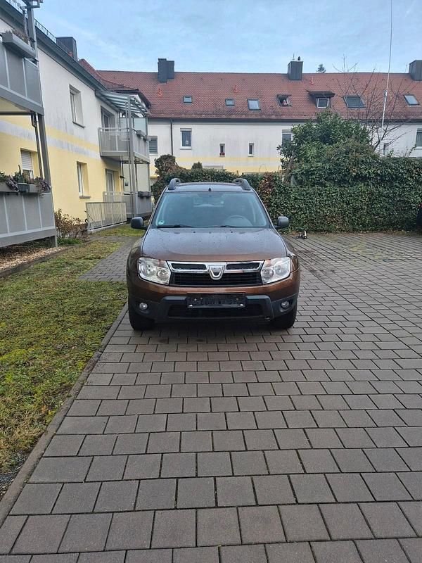 Braun Gebraucht 2010 Dacia Duster SUV | 4.850 € (Fairer Preis) - Bild 1/4