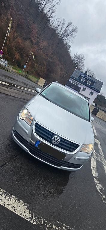 Gebraucht VW Touran 140 PS (102 kW) 2007 Silber Van / Kleinbus