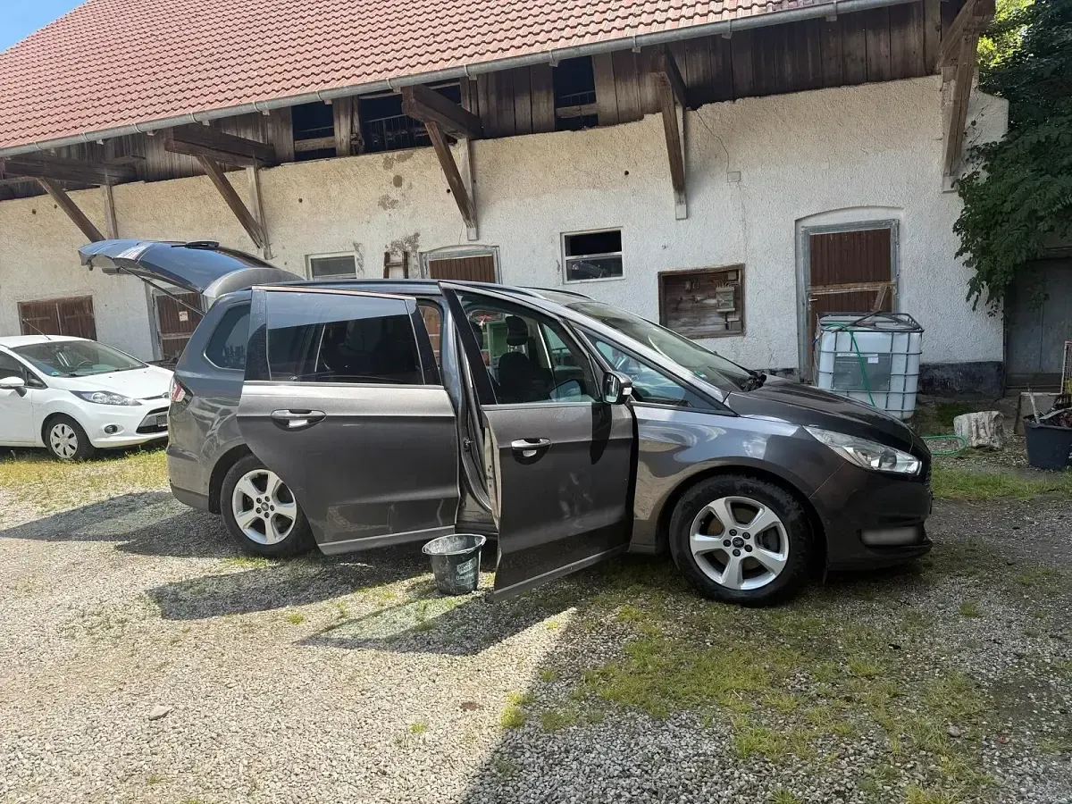 Gebraucht Ford Galaxy 150 PS (110 kW) 2016 Grau Van / Kleinbus