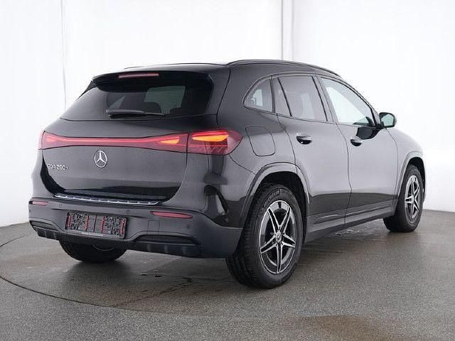 Gebraucht 2024 Mercedes EQA250 SUV | 41.630 € - Bild 1/4