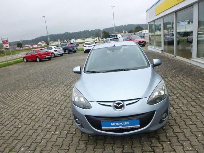 Gebraucht Mazda 2 102 PS (75 kW) 2014 Okeanosblau metallic Kleinwagen