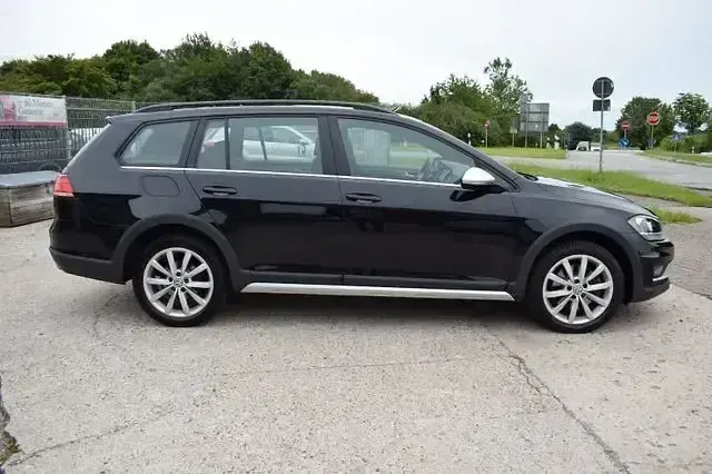 Gebraucht VW Golf Alltrack 179 PS (131 kW) 2017 Schwarz Kombi