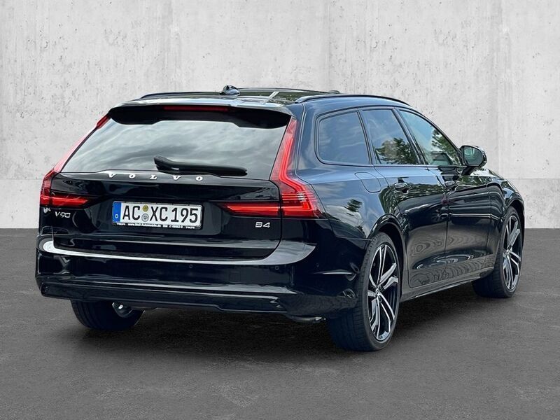 Gebraucht Volvo V90 Plus 197 PS (144 kW) 2024 Schwarz Kombi