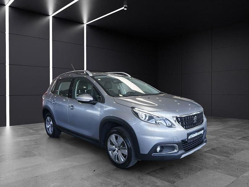 Gebraucht Peugeot 2008 Allure 110 PS (80 kW) 2018 Lack grau artense/metalliclac SUV