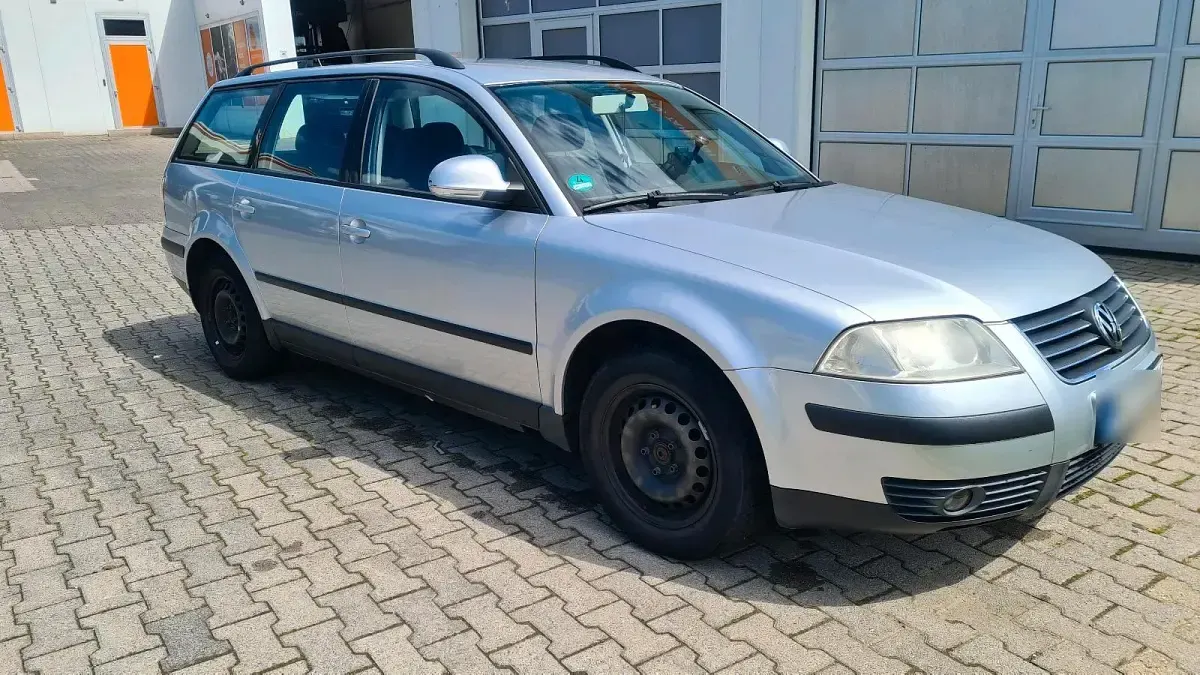 Gebraucht VW Passat 115 PS (84 kW) 2005 Silber Kombi