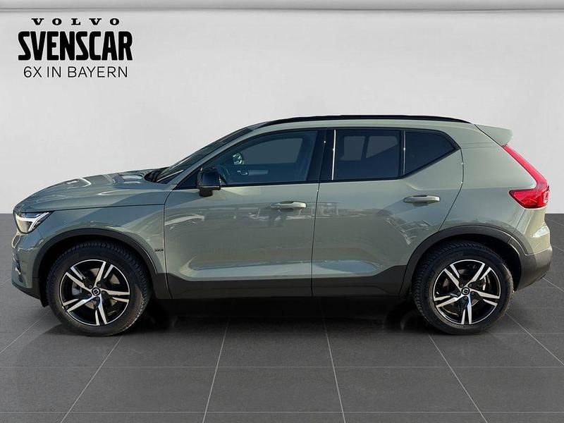 Gebraucht Volvo XC40 Plus 163 PS (119 kW) 2024 Gruen SUV