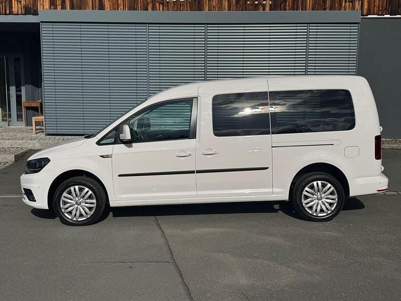 Gebraucht VW Caddy Maxi Trendline 125 PS (91 kW) 2017 Weiß Van / Kleinbus