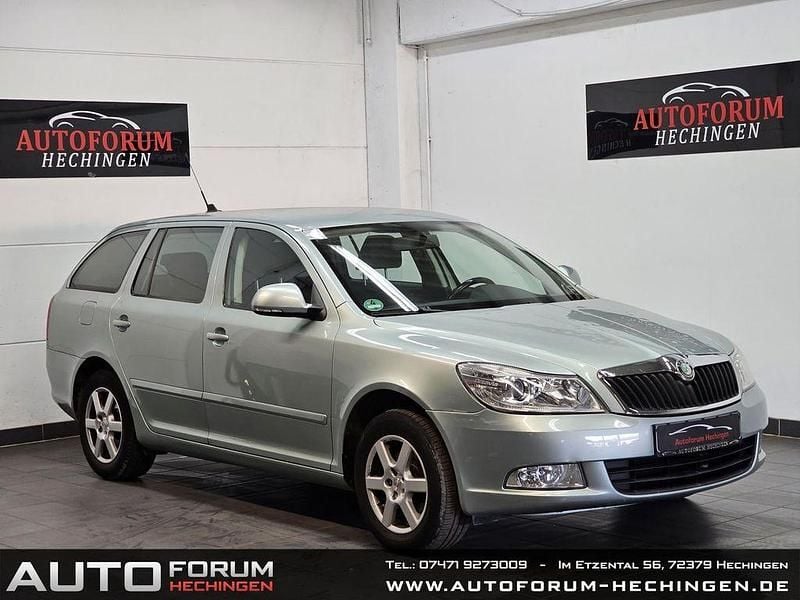 Grün Gebraucht 2009 Skoda Octavia Ambiente Kombi | 1.900 € (Guter Preis) - Bild 1/4
