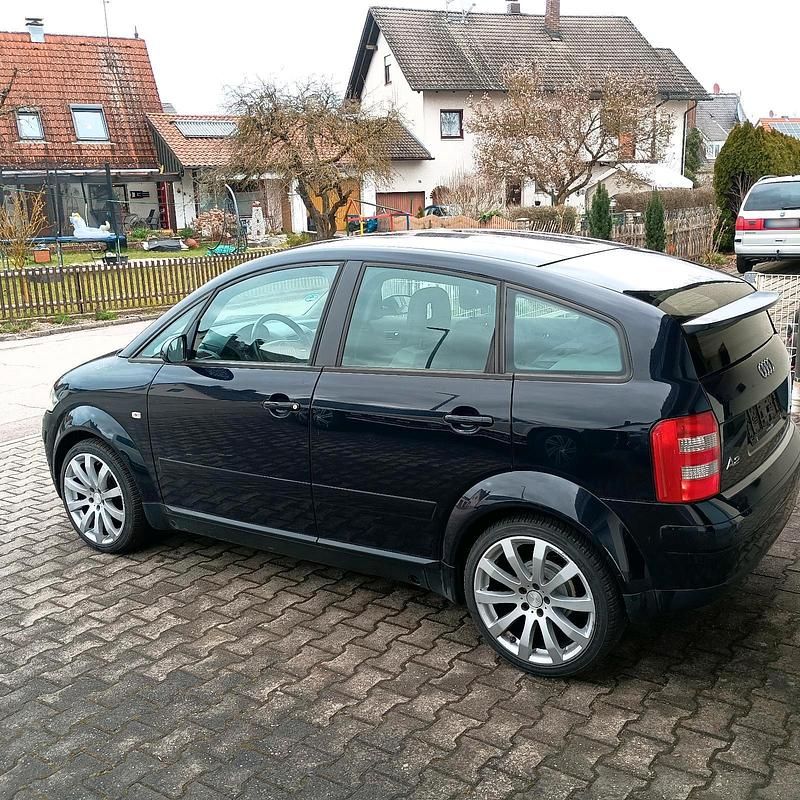 Gebraucht Audi A2 75 PS (55 kW) 2001 Blau Kleinwagen